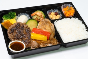 和牛ハンバーグ&若鶏のグリル