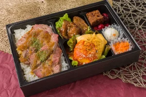 【3月14日まで限定】スパイシーBBQ &チーズハンバーグステーキSpecial BOX