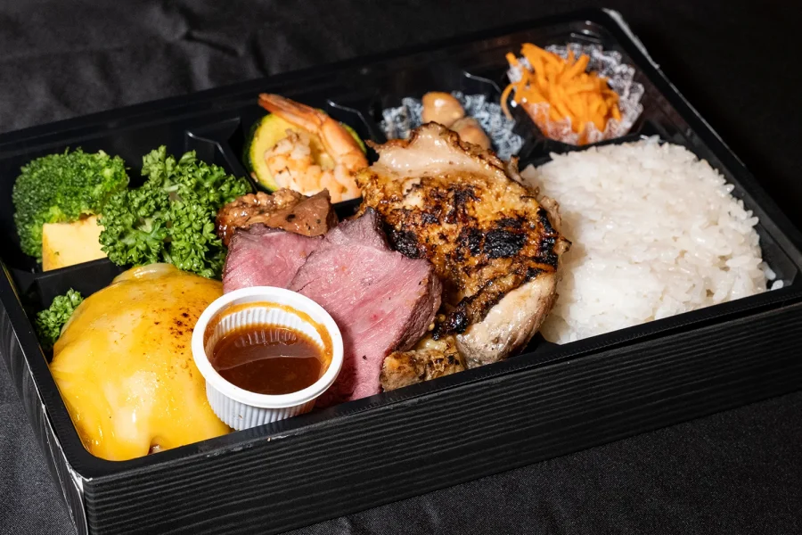 焼肉弁当 焼肉　大成