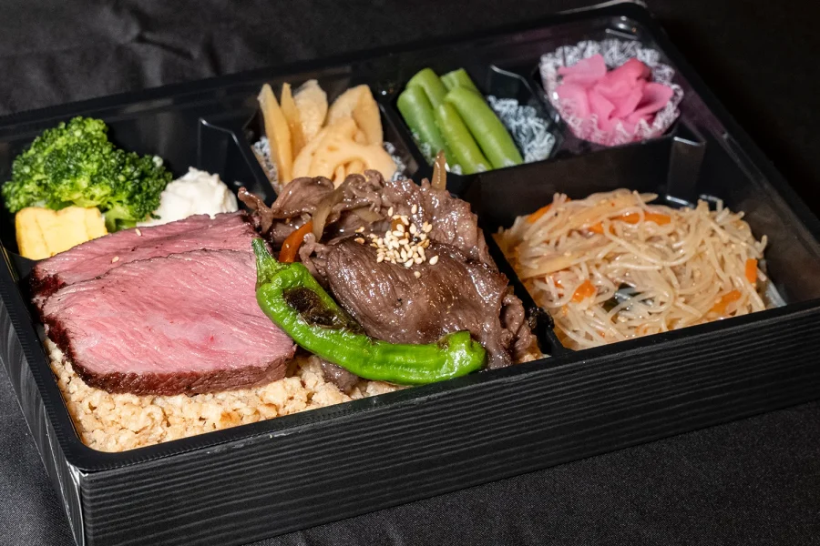 焼肉弁当 焼肉　大成